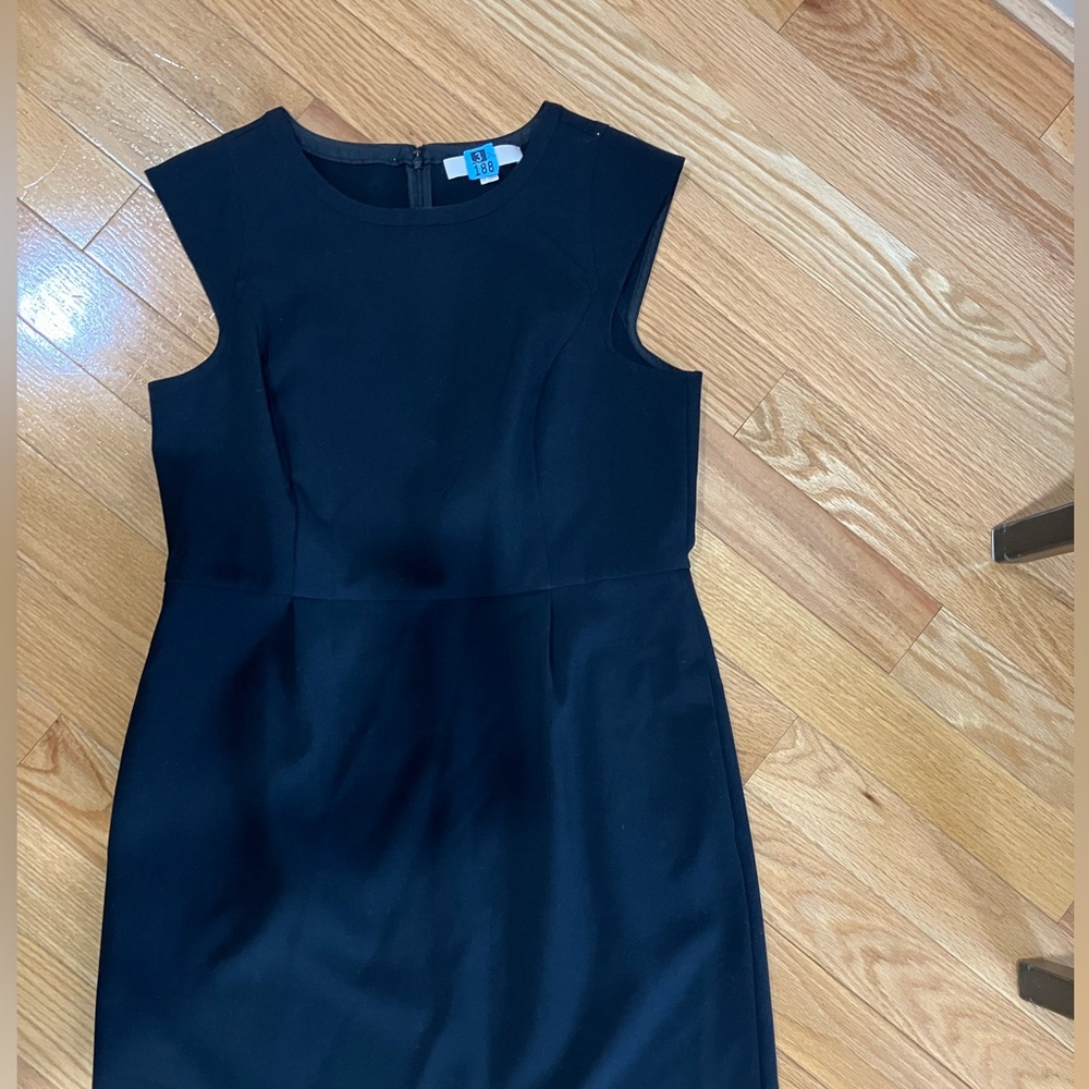 LOFT Black Sleeveless Crew Neck Sheath Dress